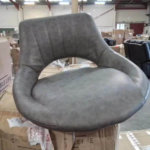 BOXED SET OF 2 GREY SIDE/BAR STOOLS 
