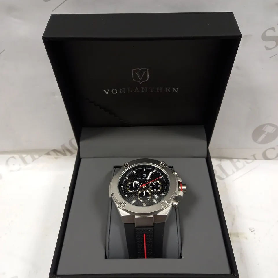 MENS VONLANTHEN CHRONOGRAPH WATCH – V200 – TEXTURED DIAL – CHRONOGRAPH MOVEMENT – BLACK RUBBER STRAP – 3ATM WATER RESISTANT