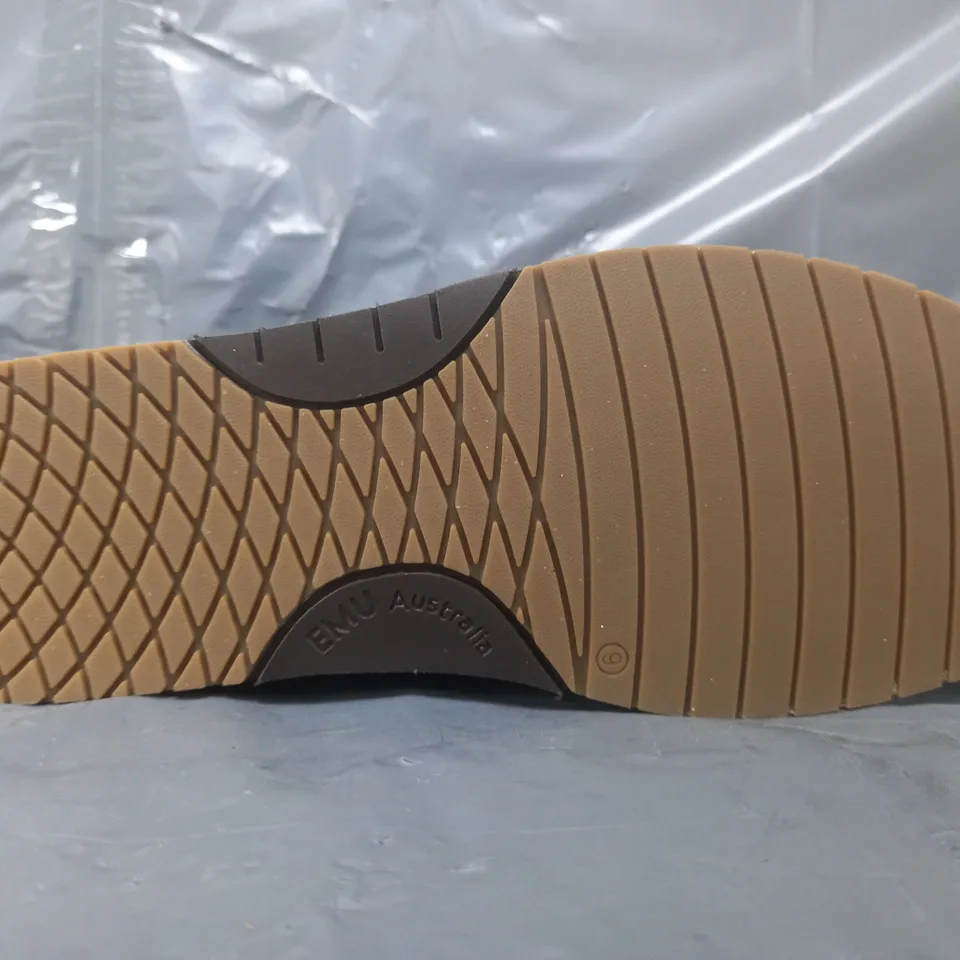 BOXED PAIR OF EMU AUSTRALIA SUEDE BOOTS IN ESPRESSO SIZE 7