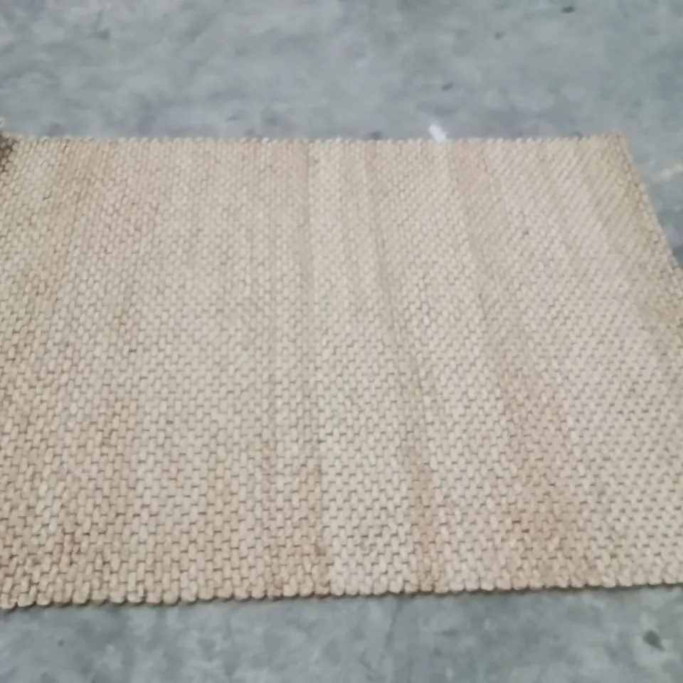 QUALITY DESIGNER AREA RUG - APPROXIMATELY 210X150CM