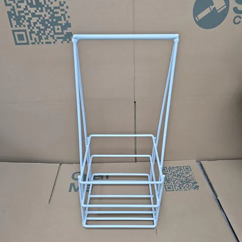 BOTTLE CARRIER IN WHITE