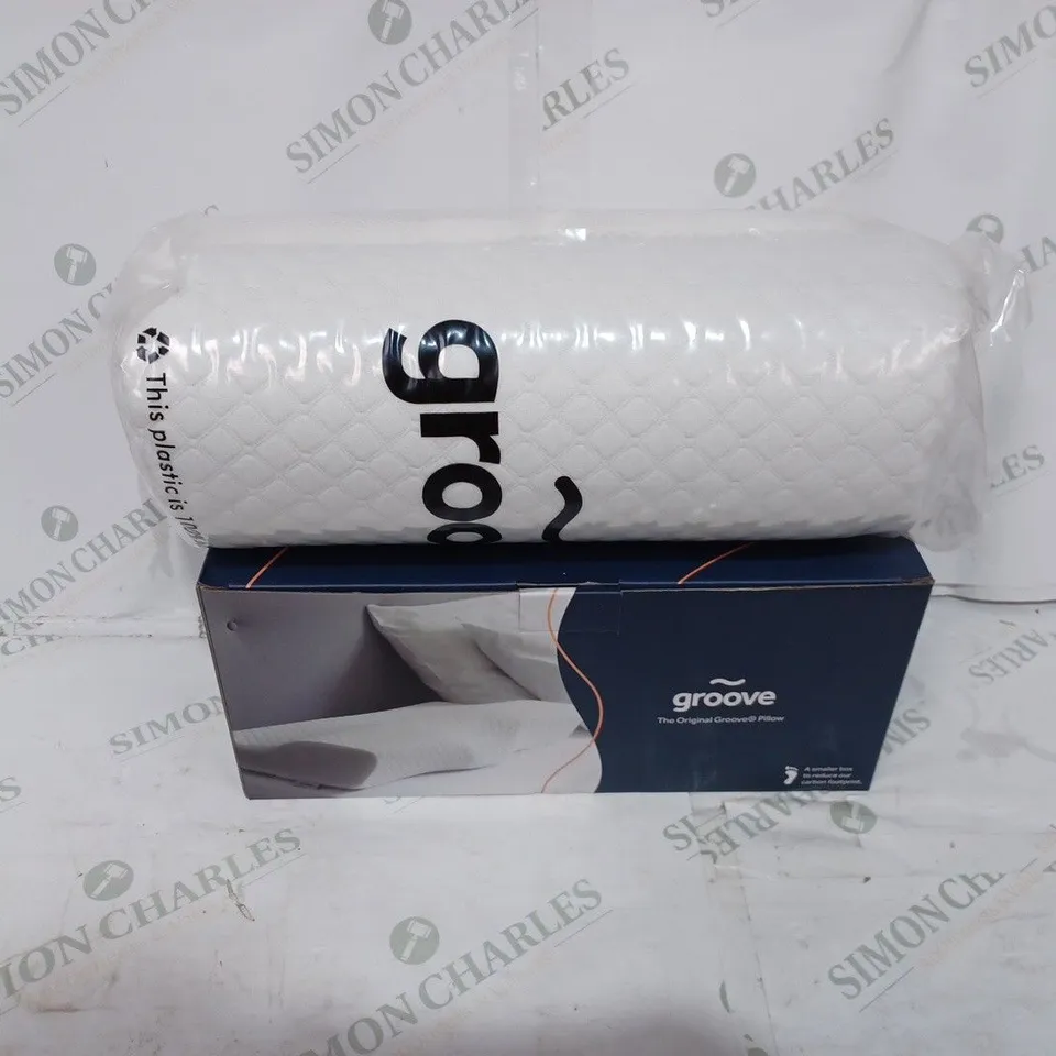 GROOVE THE ORIGINAL GROOVE PILLOW & PILLOW PROTECTOR