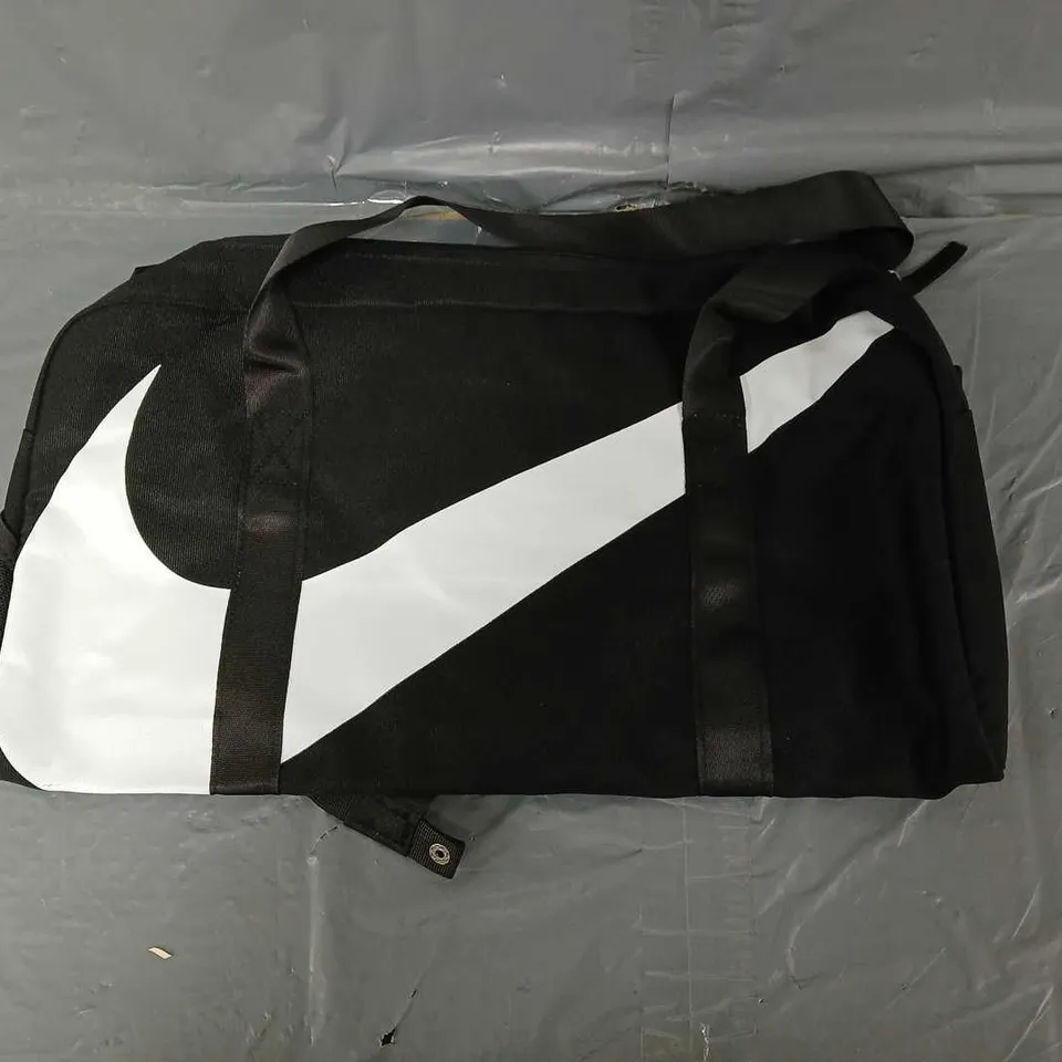 NIKE JUST DO IT BLACK SMALL DUFFELBAG 