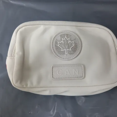 LULULEMON FUTURE LEGACY MINI BELTBAGIN WHITE