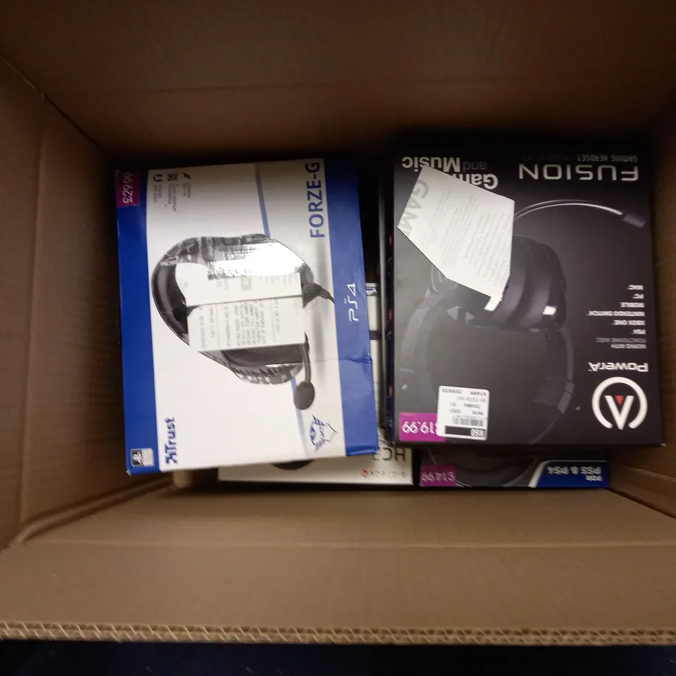 APPROXIMATELY 8 ASSORTED BOXED HEADSETS/HEADPHONES TO INCLUDE POKEMON, POWERA, ETC