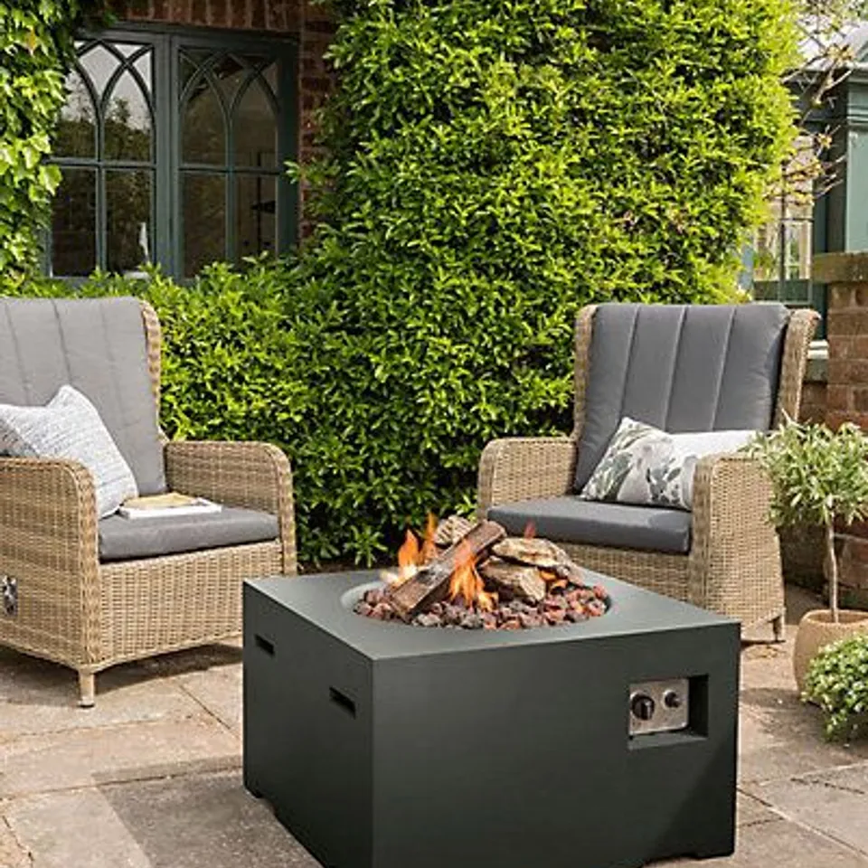 BOXED NORFOLK LEISURE SQUARE 76cm COCOON