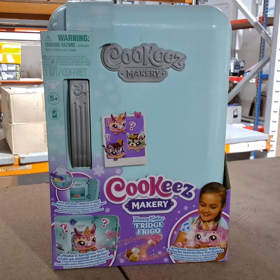 COOKEEZ MAKERY 