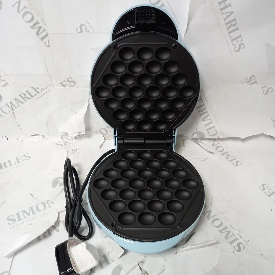 GILES AND POSNER BUBBLE WAFFLE MAKER