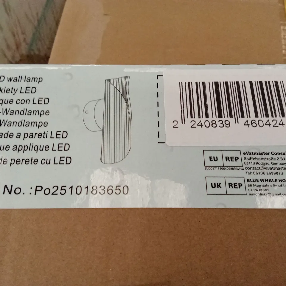 BOXED LED WALL LAMP (1 BOX)