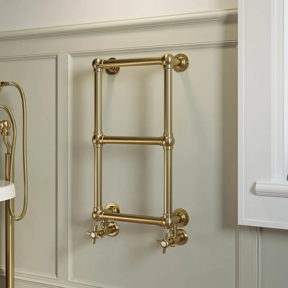 BOXED BRASS VERTICAL TRADITIONAL TOWEL RADIATOR 700 X 400MM - REGENT REGBB700