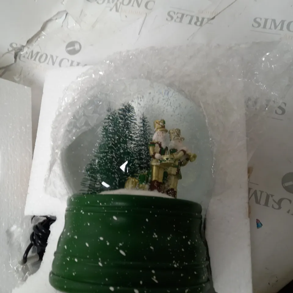 BOXED SANTA EXPRESS CHRISTMAS CHARACTER MUSICAL WATER SPINNER NUTCRACKER