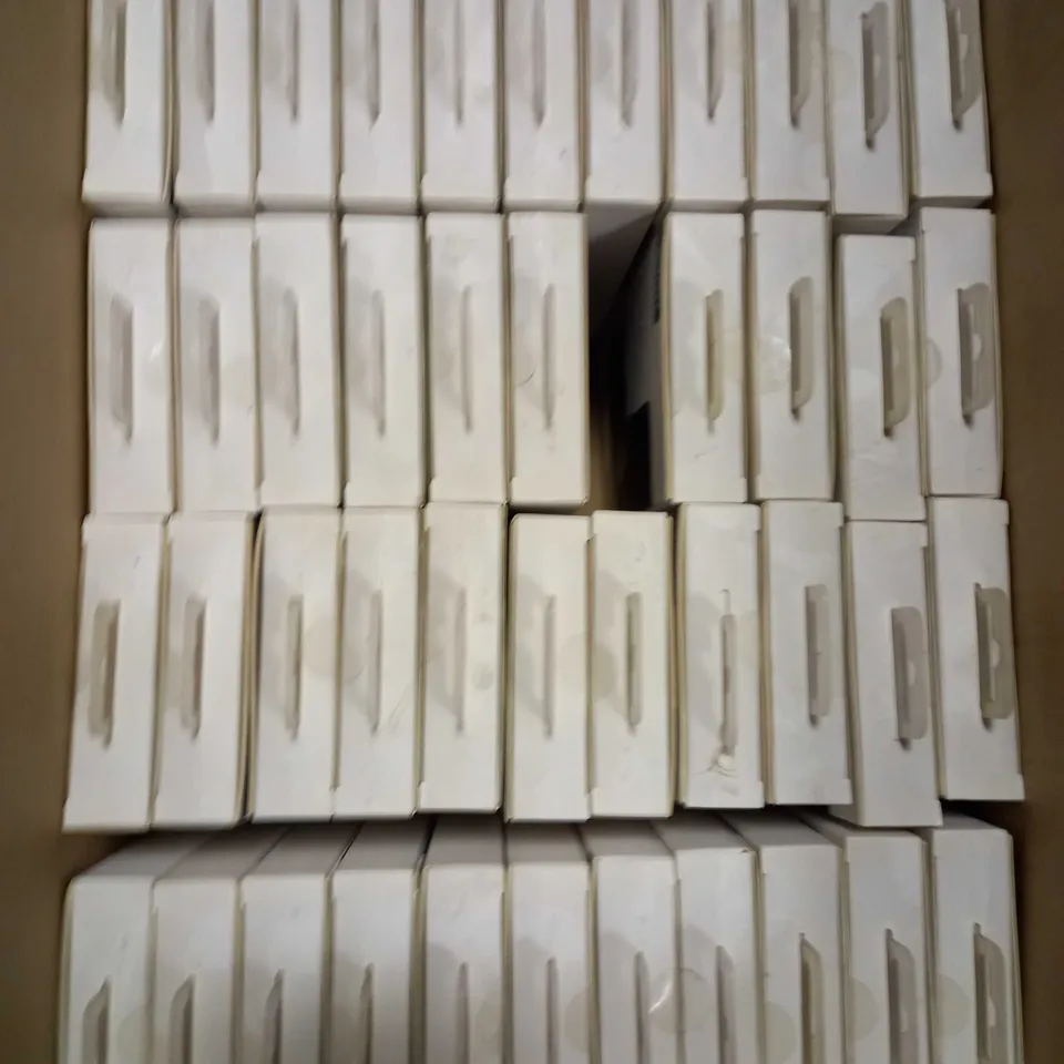 BOX OF APPROXIMATELY 40 BRAND NEW XQISIT SLIM WALLET SELECTION FOR SAMSUNG GALAXY S20