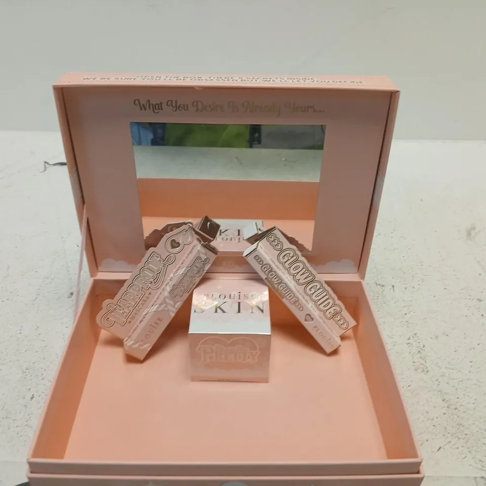 P LOUISE FILLING DREAMS BOXED MAKEUP SET (WHAT YOU DESERVE IS MINIMUM) – PINK BOX