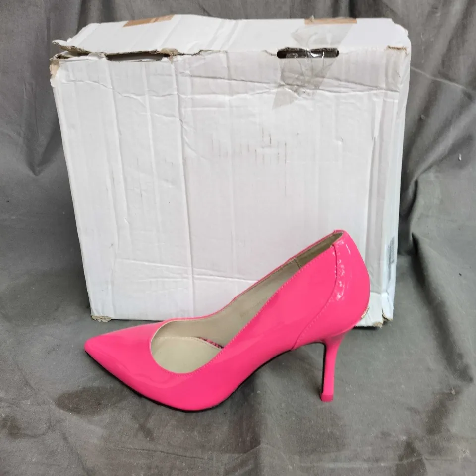 DANNII MINOGUE PINK PATENT LEATHER HIGH HEELS, UK 6 (EU 39)