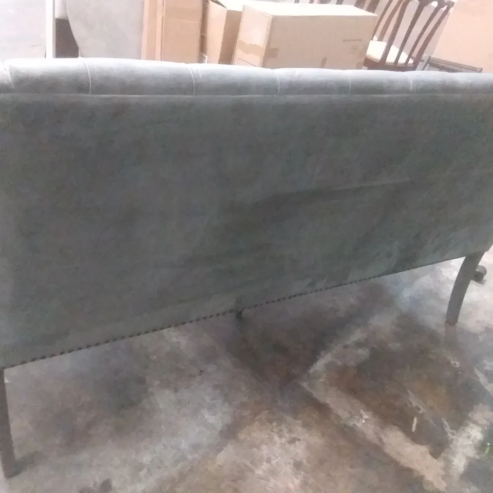 GREY FABRIC BENCH