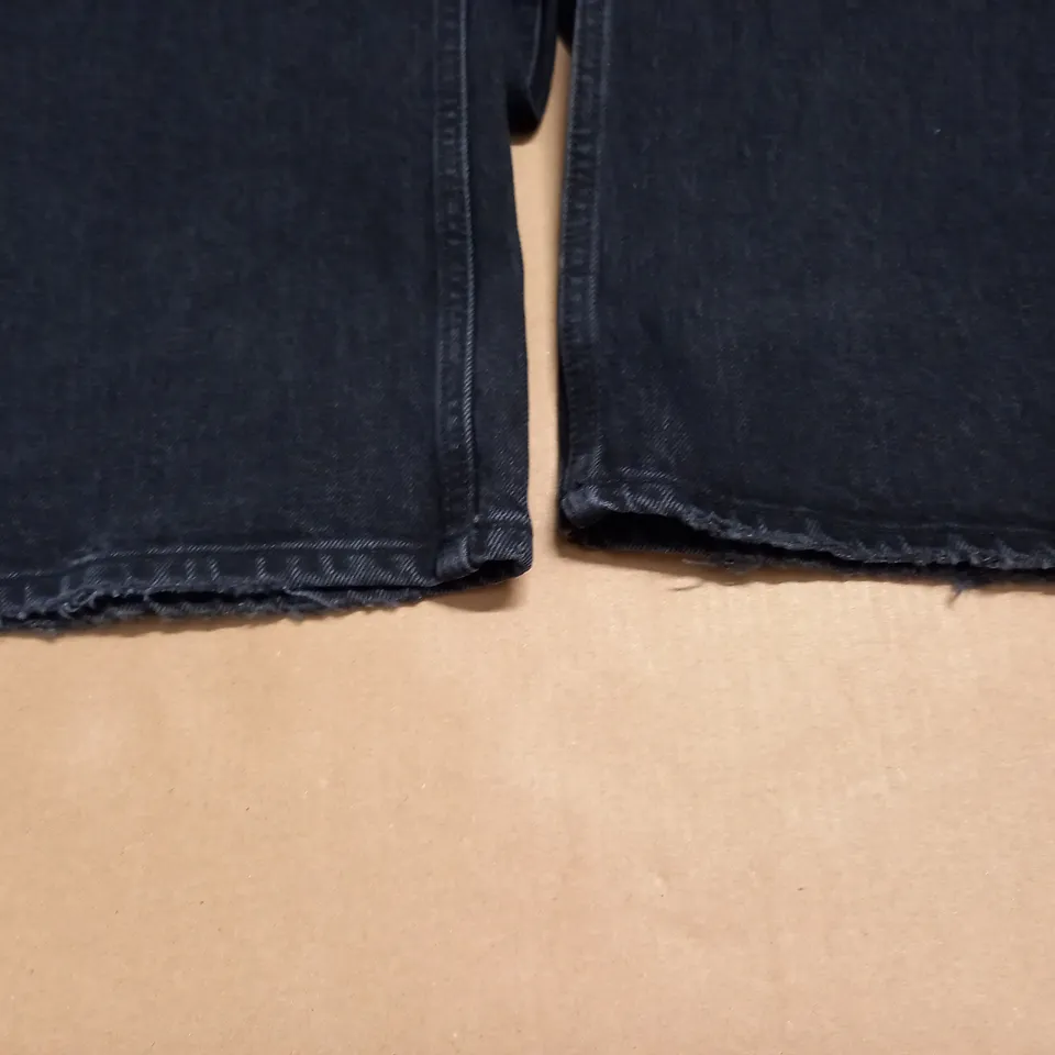 ABERCROMBIE & FITCH THE 90S BAGGY LOW RISE BLACK JEANS - SIZE EU27