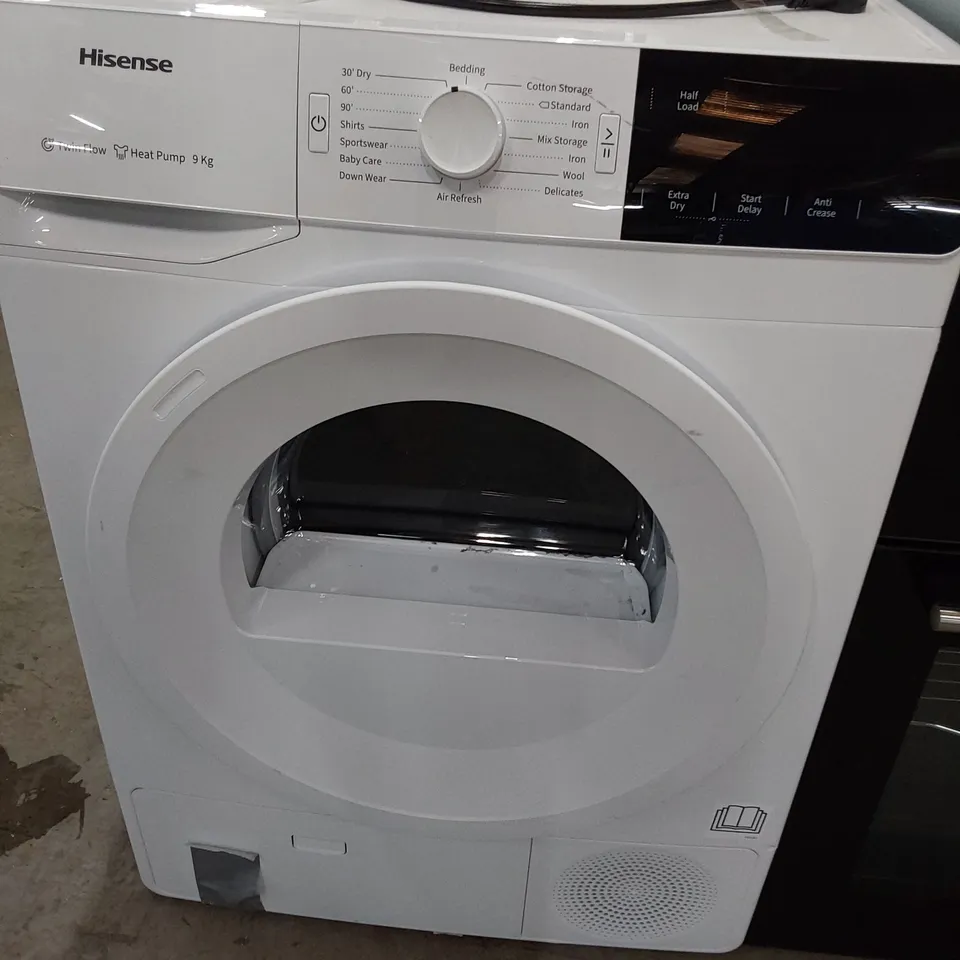 HISENSE 9KG WHITE HEAT PUMP CONDENSER DRYER DHGE901