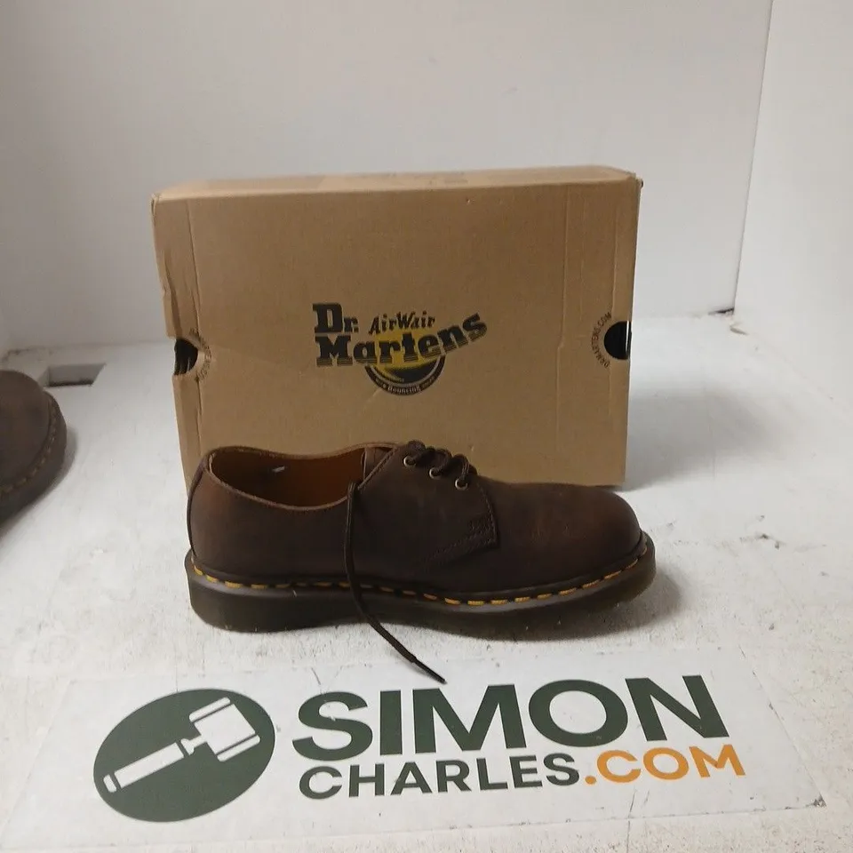 DR. MARTENS AIRWAIR DARK BROWN CRAZY HORSE LEATHER SHOE – UK 8