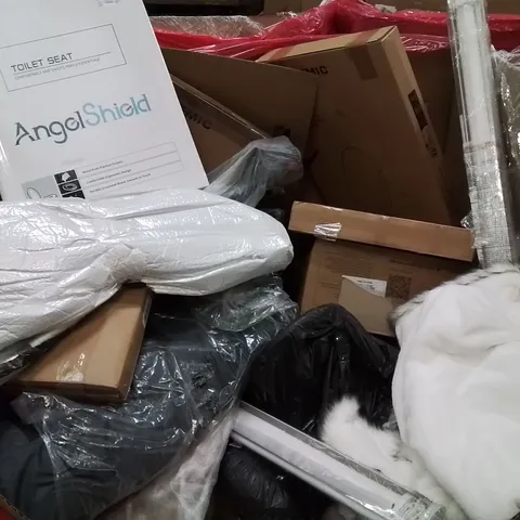 PALLET CONTAINING VARIOUS ASSORTED BOXED HOUSEHOLD ITEMS TO INCLUDE: LARGE FLEECE THROW, TOILET SEATS, ROLLER BLINDS, CRUTCHES AND LOTS MORE UNMARKED BOXED ITEMS