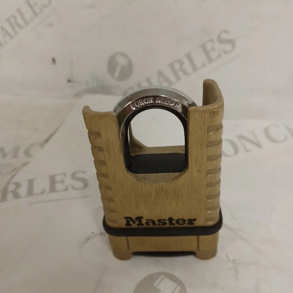 MASTERLOCK COMBINATION PADLOCK