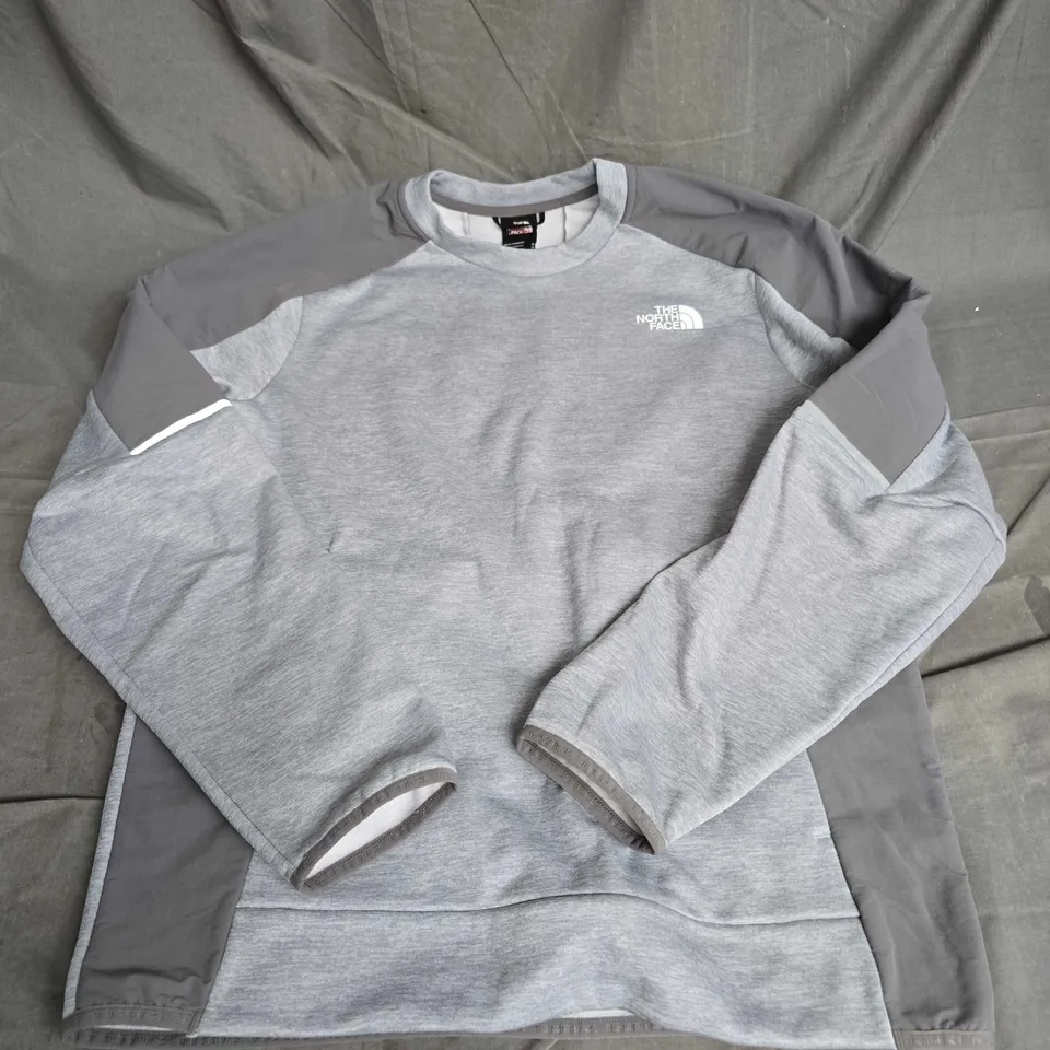 THE NORTH FACE OVERSIZED CREW NECK TOP IN GREY SIZE M