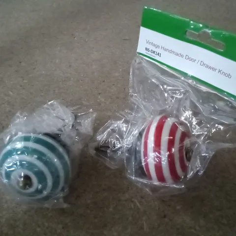 BOXED NICOLA SPRING - ROUND CERAMIC CABINET DRAWER KNOBS