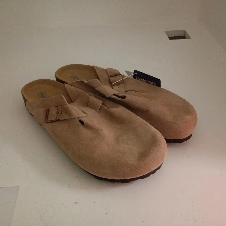 BIRKENSTOCK SANDALS – BEIGE SUEDE EU 46
