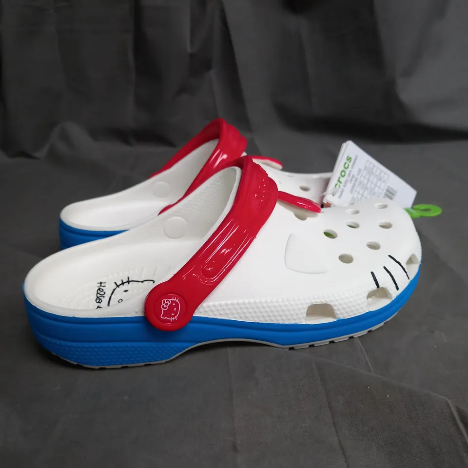 UNISEX CROCS CLASSIC HELLO KITTY CLOG SIZE M5 / W7