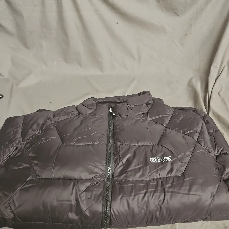 REGATTA GREAT OUTDOORS PUFFER JACKET – BLACK SIZE 3XL