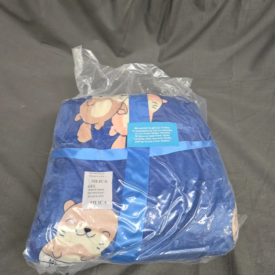 SEALED OODIE OVERSIZED HOODED BLANKET - OTTER