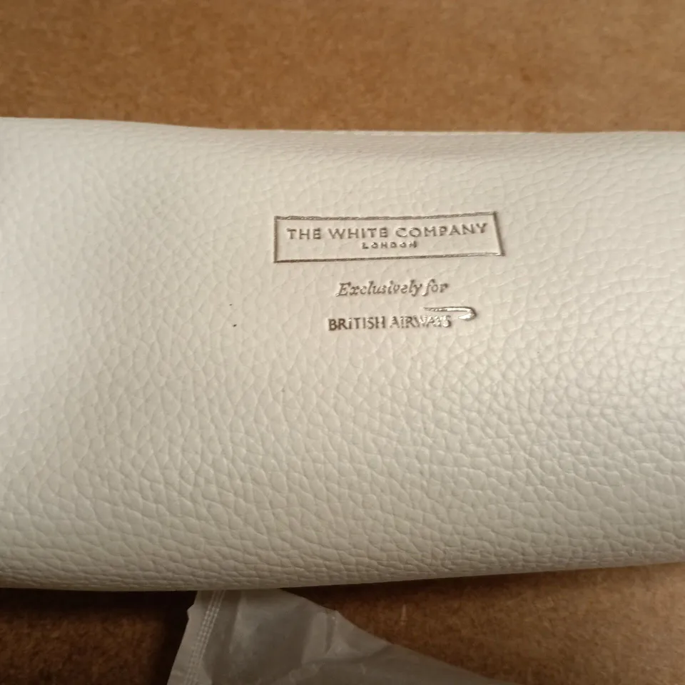THE WHITE COMPANY SPA TRAVEL SET IN WHITE LEATHER CASE – EXCLUSIVE FOR BRITISH AIRWAYS