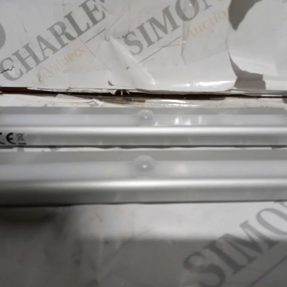 BOXED SFIXX BRUSHED ALUMINIUM PIR MOTION SENSOR LIGHTS DUO