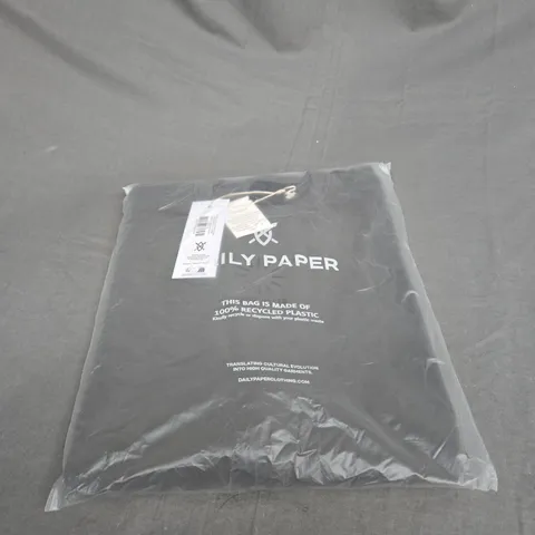 BAGGED DAILY PAPER BUFFERING SS T-SHIRT SIZE M