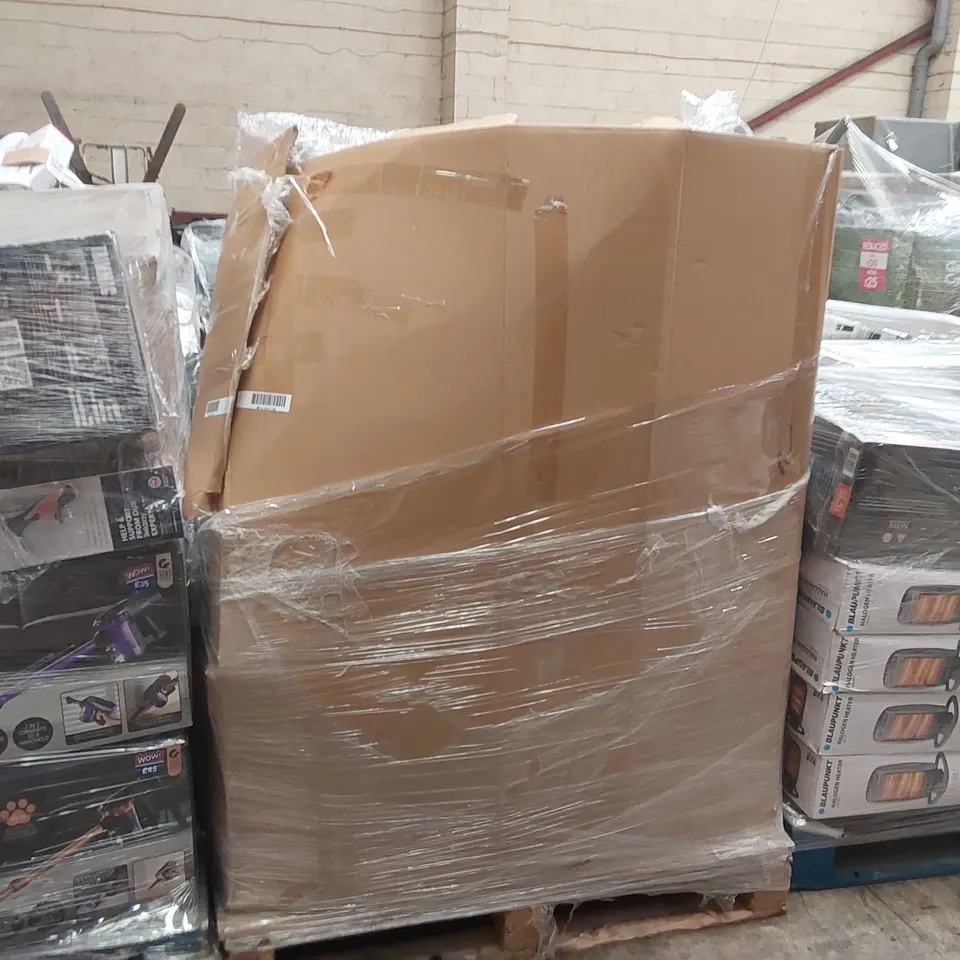 PALLET CONTAINING A LARGE QUANTITY OF ASSORTED UNCHECKED LAWN MOWERS