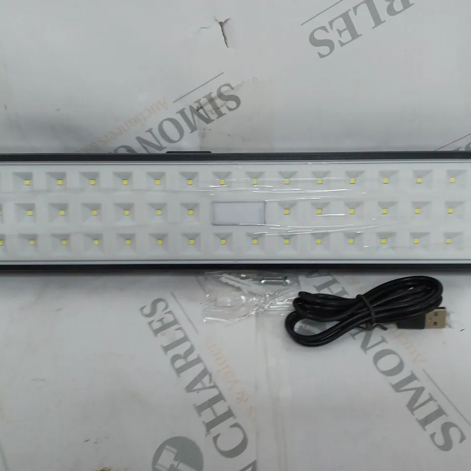 BELL+HOWELL LIGHT BAR
