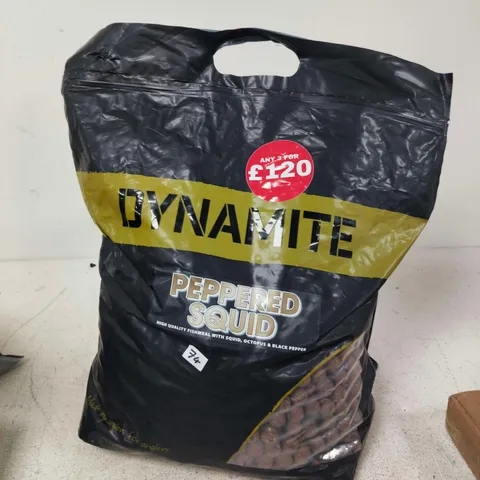 DYNAMITE PEPPERED SQUID FISHING BAIT BAG