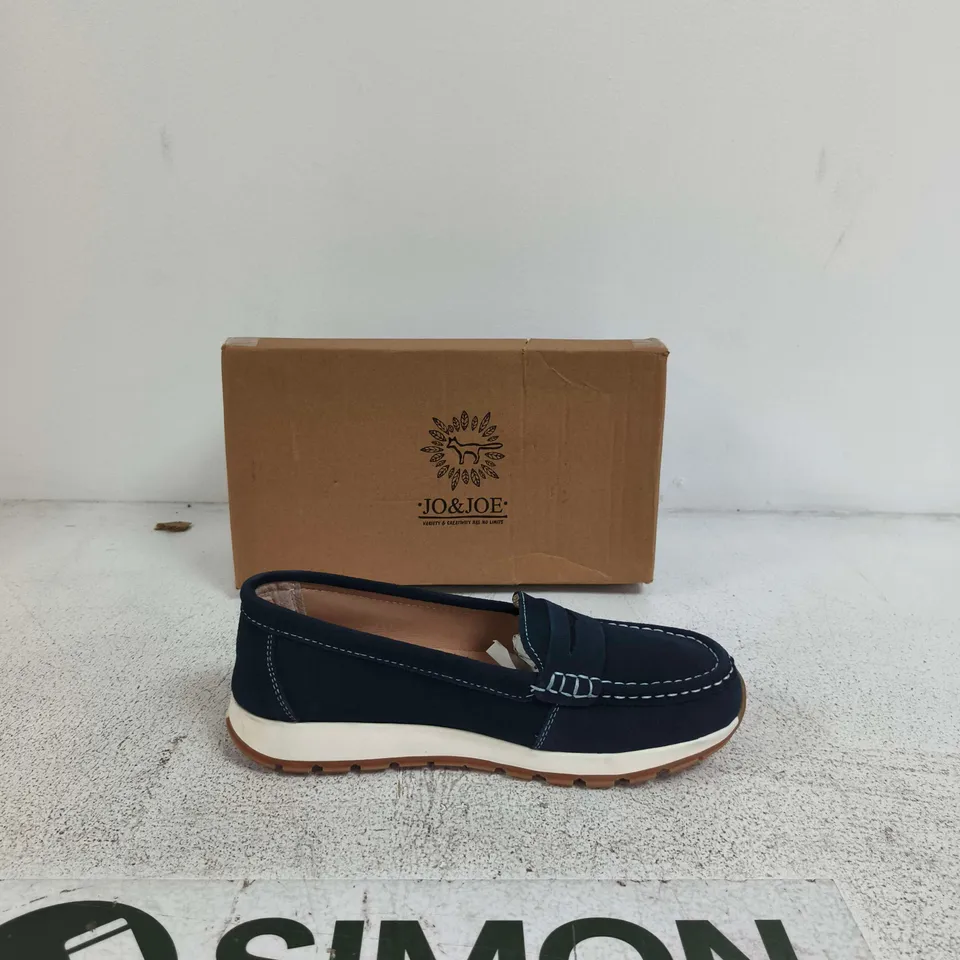JO&JOE LIMA NAVY LOAFERS – UK 8
