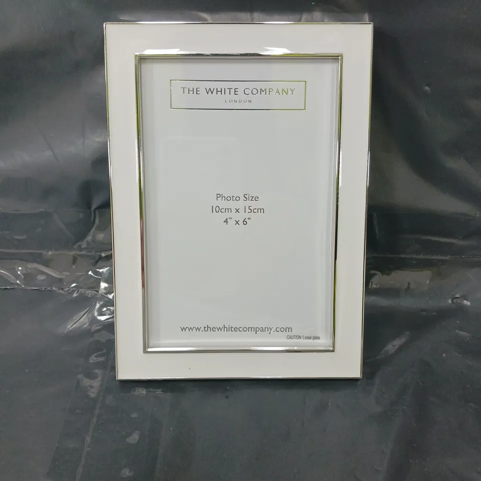 BOXED THE WHITE COMPANY PICTURE FRAME IN WHITE - 10X15CM 