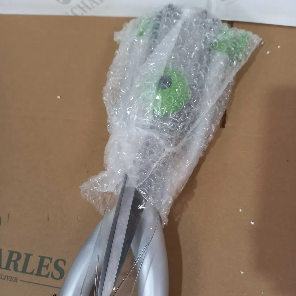 GRUMPY GARDENER 2 IN 1 LONG HANDLED GRASS & HEDGE SHEARS