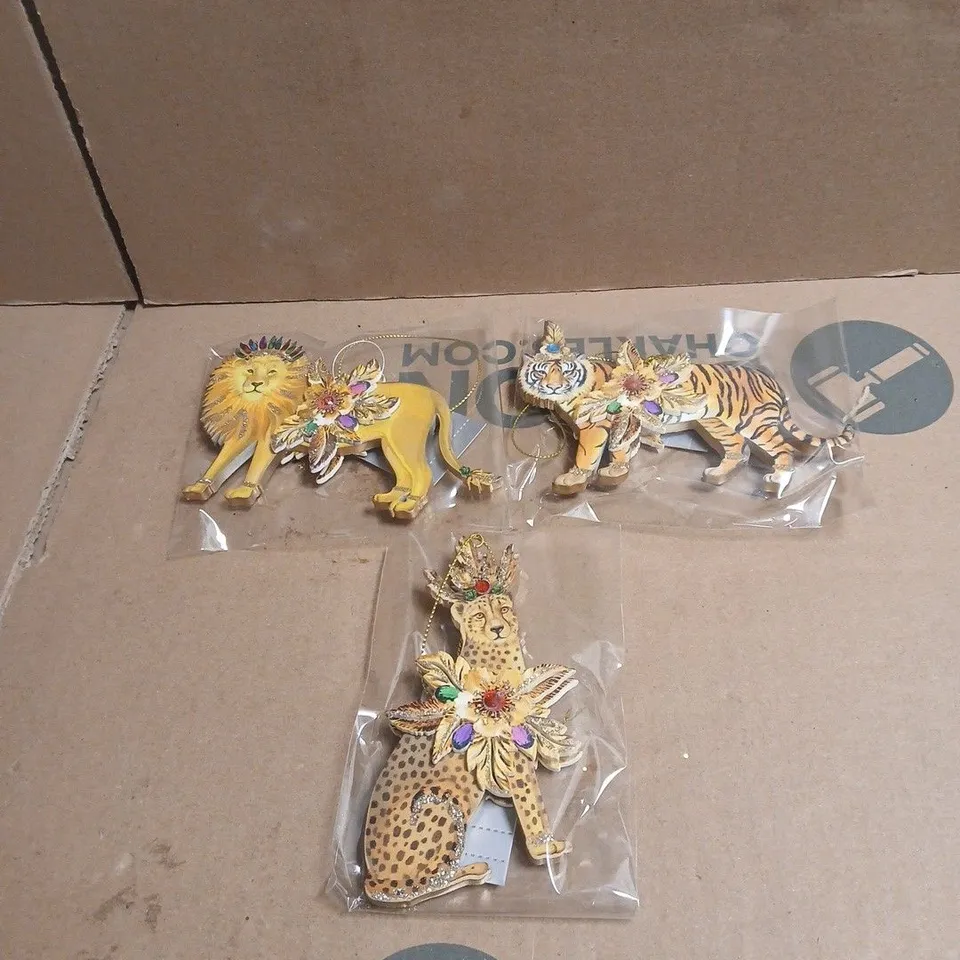 BOX OF APPROXIMATELY 10 GISELA GRAHAM BIG CAT DECORATIONS WITH TAGS