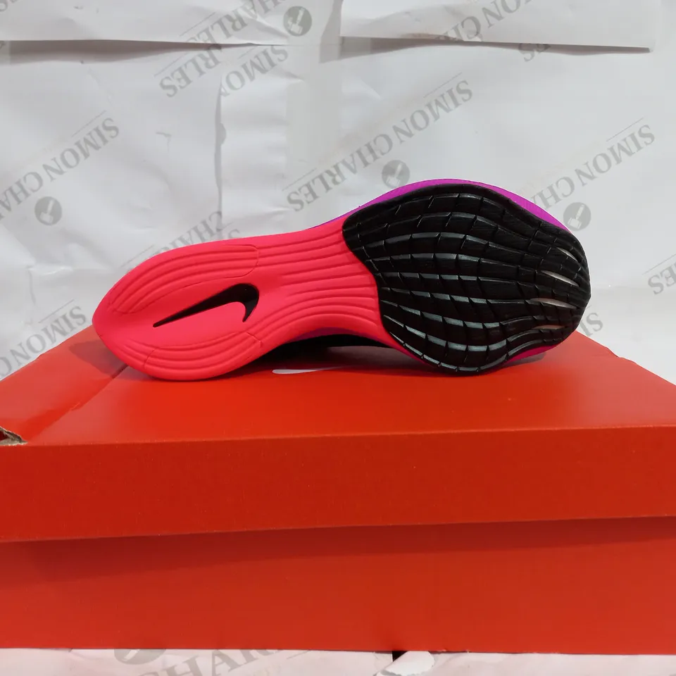 PAIR OF NIKE ZOOMX VAPORFLY NEXT 2 IN BLACK/FLASH CRIMSON - UK SIZE 7.5