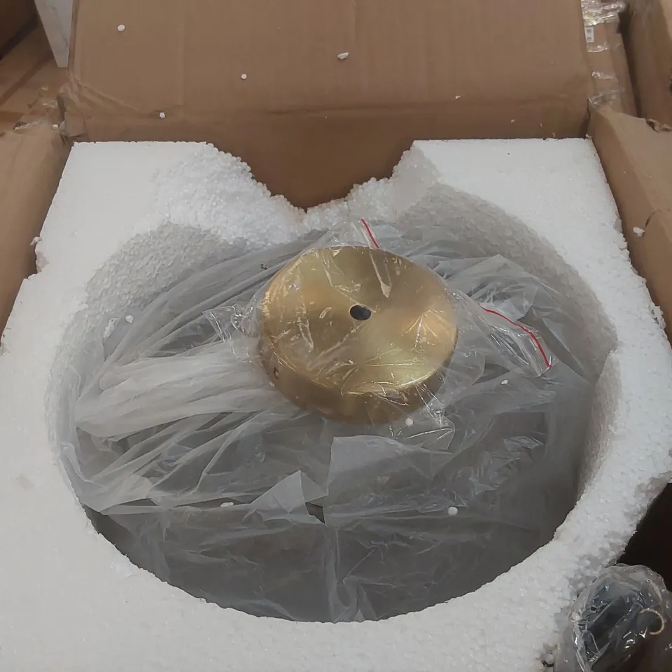 BOXED PENDANT LAMP