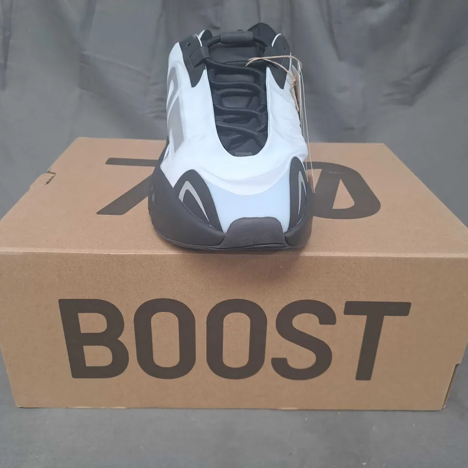 BOXED PAIR OF YEEZY 700 MNVN SHOES IN SKY BLUE UK SIZE 9
