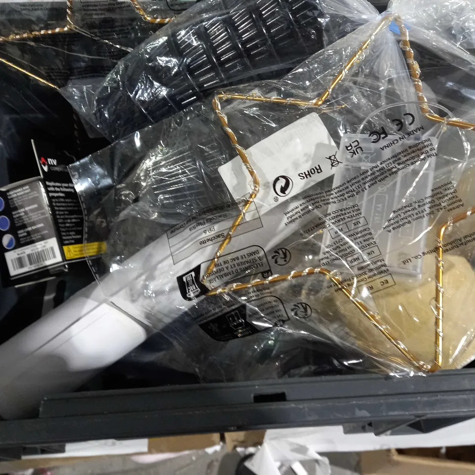 APPROX 15 HOUSEHOLD ITEMS TO INCLUDE LED DOG COLLAR, BEE DECORATION, AIRTOUCH