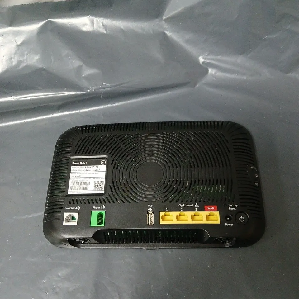 BT SMART HUB 2. UNBOXED. NO ACCESSORIES