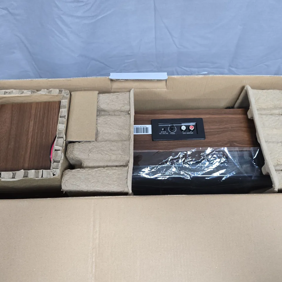 LENCO MC-160WD STEREO SYSTEM WITH TURNTABLE, DAB+/FM RADIO & BLUETOOTH – BOXED