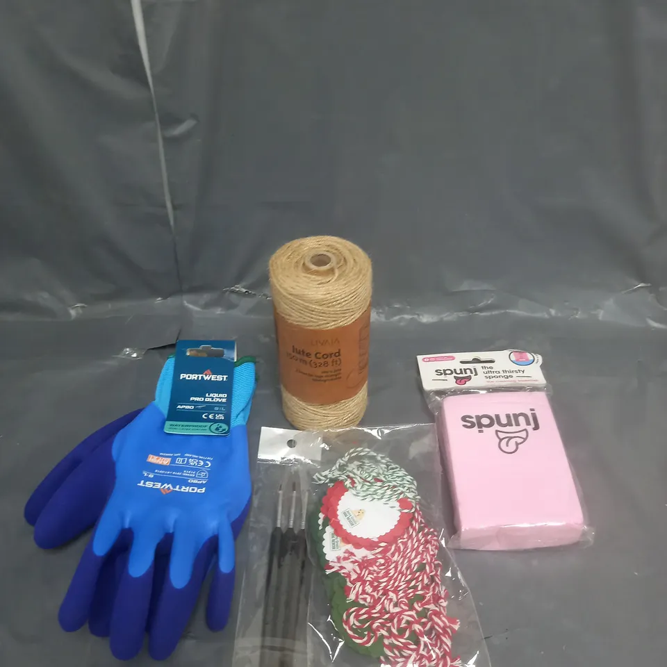 APPROXIMATELY 20 ASSORTED HOUSEHOLD ITEMS TO INCLUDE JUTE CORD, LIQUID PRO GLOVES AND PAINTBRUSHES