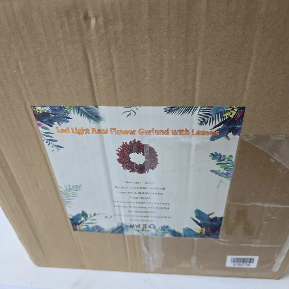 BOX OF APPROXIMATELY 6 X LED LIGHT REAL FLOWER GARLAND WITH LEAVES – DIAMETER 35CM
