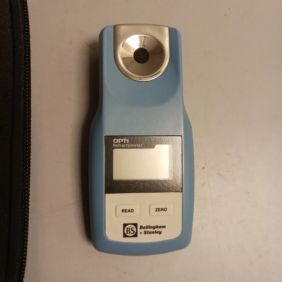 OPTI DIGITAL HAND-HELD REFRACTOMETER