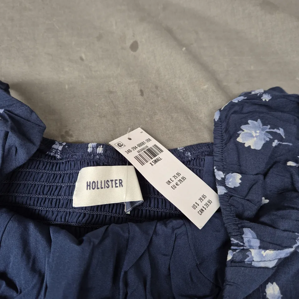 HOLLISTER RUCHED BUST TOP – NAVY BLUE FLORAL, XS